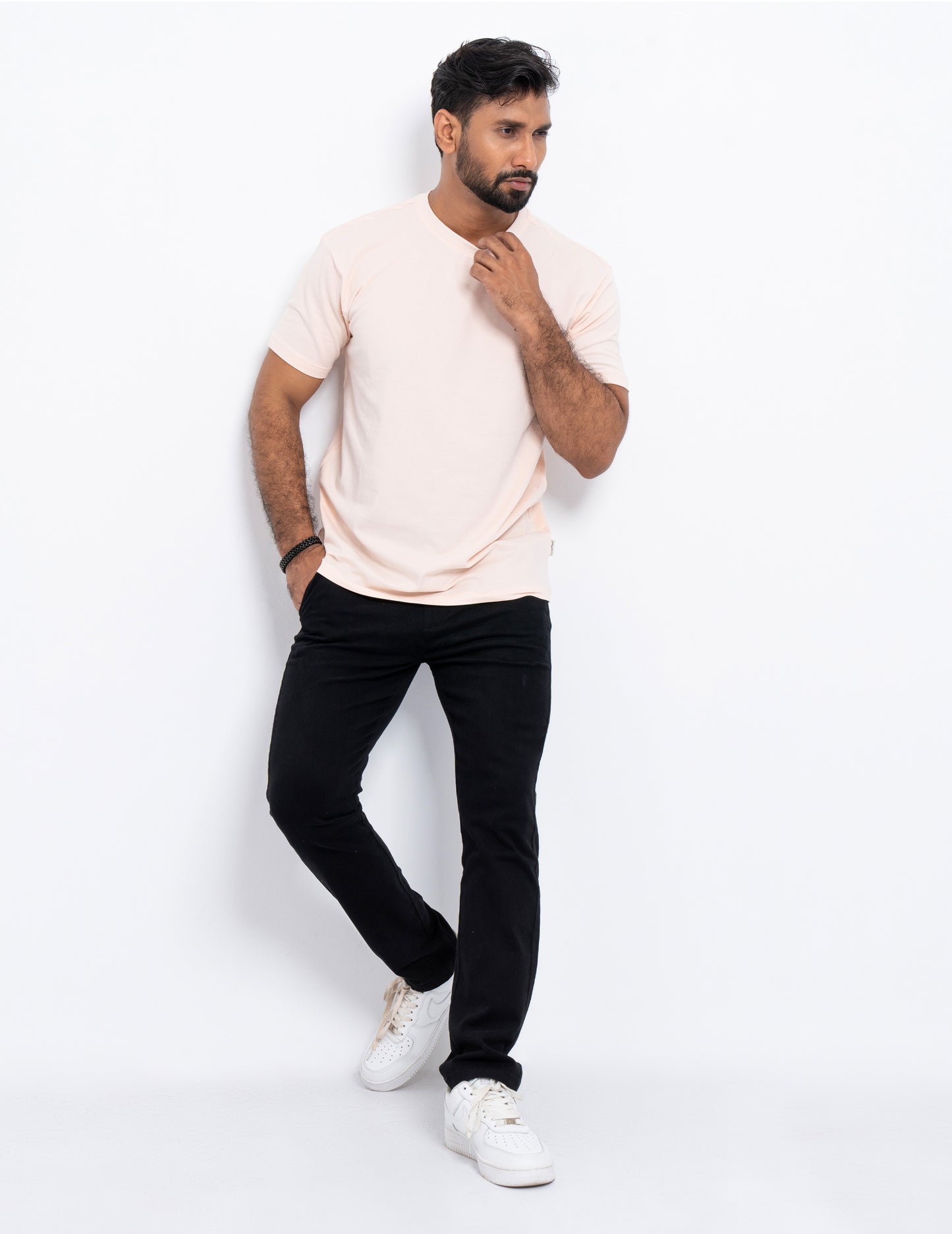"Feel" Signature - Modern Short Sleeve Crew Neck T-Shirt